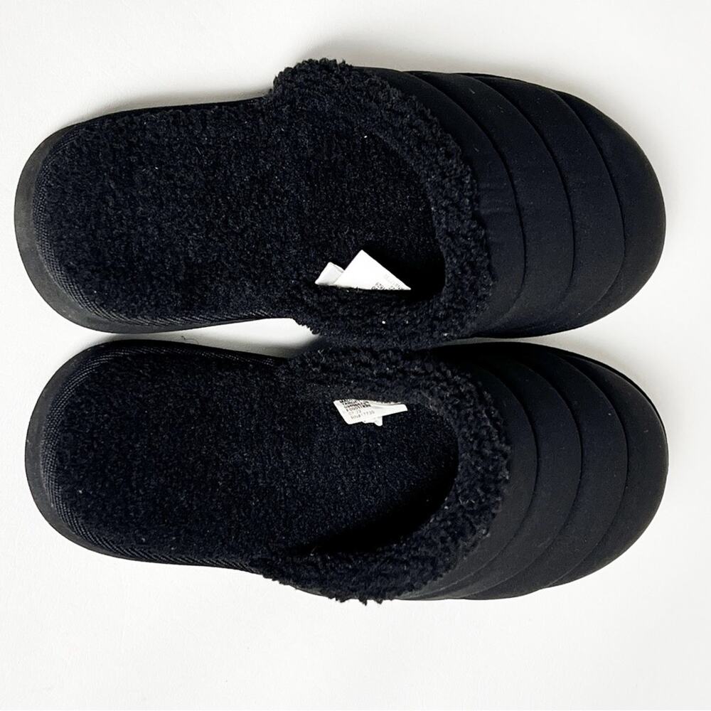 Target Women’s Black Slip On Cozy Style  Indoors Slippers Sz XL